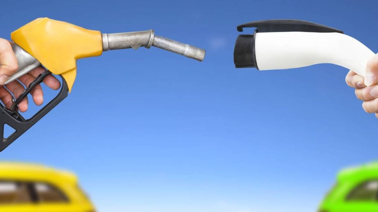 Carro Elétrico vs Gasolina: Qual Compensa Mais no Brasil? (Análise Real)